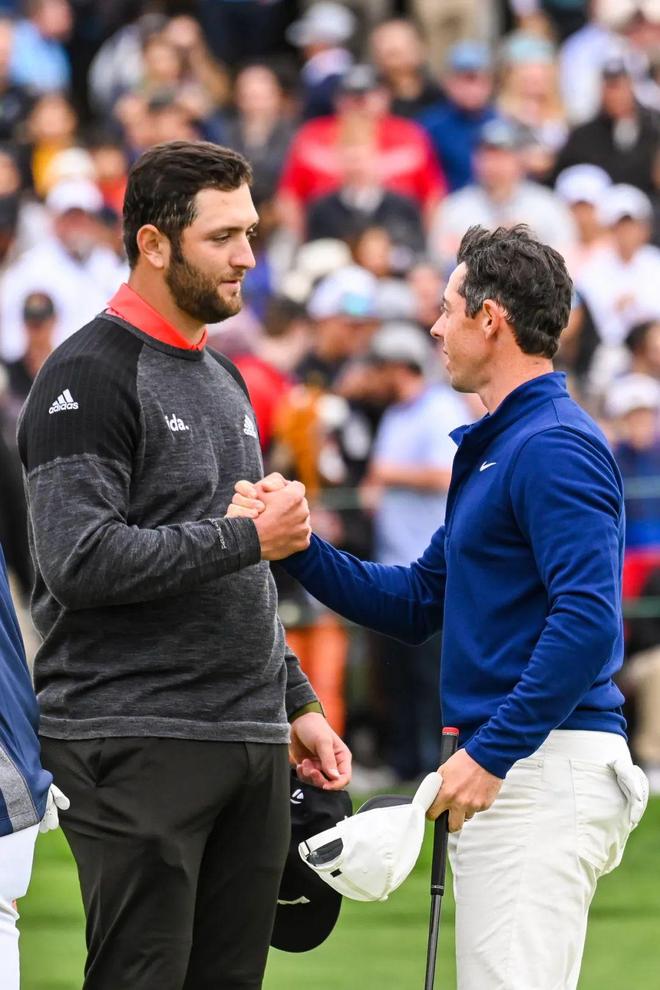 世俱杯决赛-DFM轻取T1，Crisp拿下关键大龙激烈交锋八强赛，锁定晋级资格的简单介绍