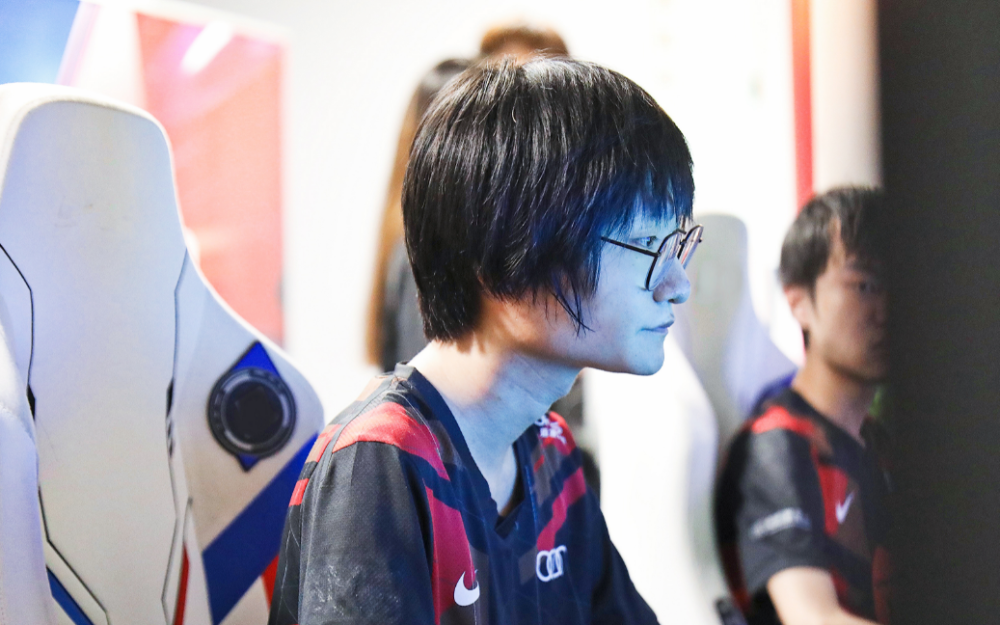 世俱杯赛程-EG力克TES，Viper打出惊人五杀激烈交锋四强赛，留下经典瞬间的简单介绍