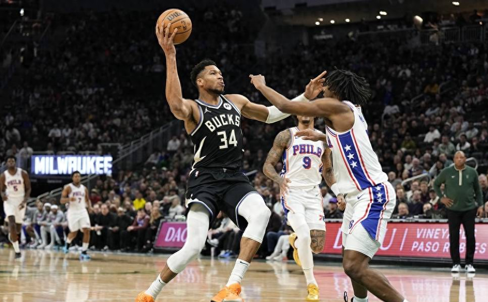 世俱杯直播-雄鹿主场大胜魔术,字母哥全场14中11拿下全队最高27分