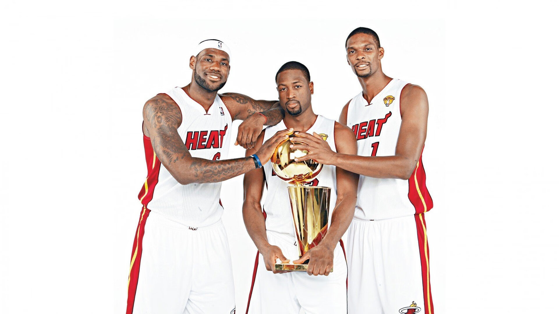 英超烽火与非洲光影，布雷默的刀锋与日本足球的静水流深