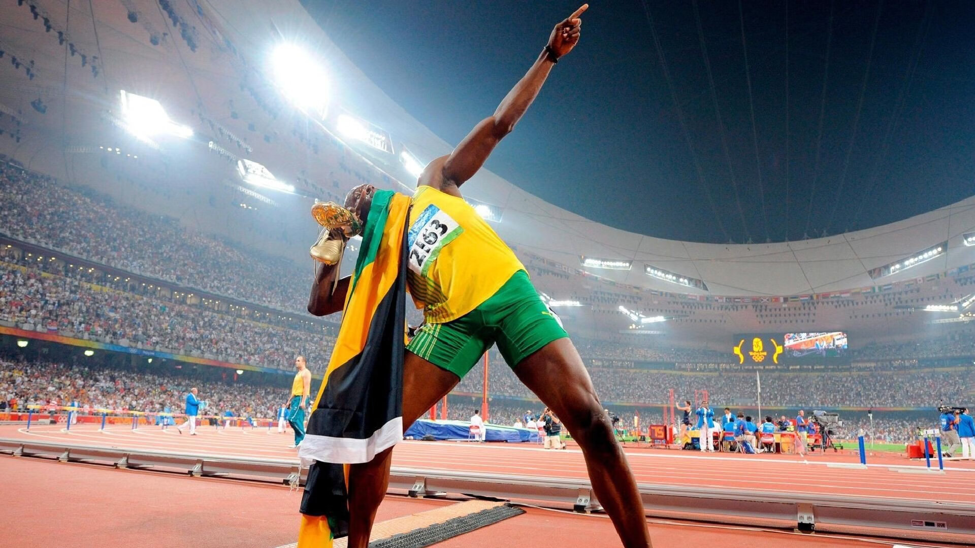 跨界奇迹！深圳队险胜快船，福克斯惊艳四座引爆全场