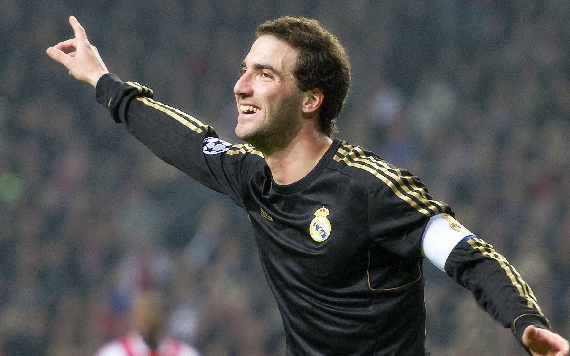 世俱杯改制-法网碾压戴维斯杯,当个人英雄主义照亮褪色的团体战袍